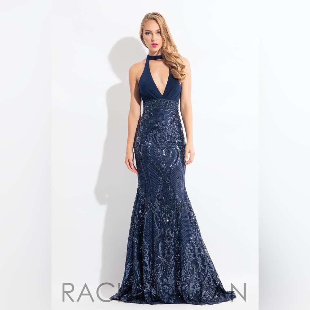 Elegant Navy Blue Halter Evening Gown